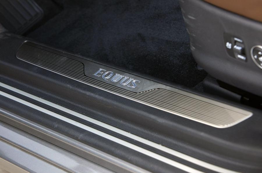  Hyundai Equus 2012 года  (фото 12 из 41)